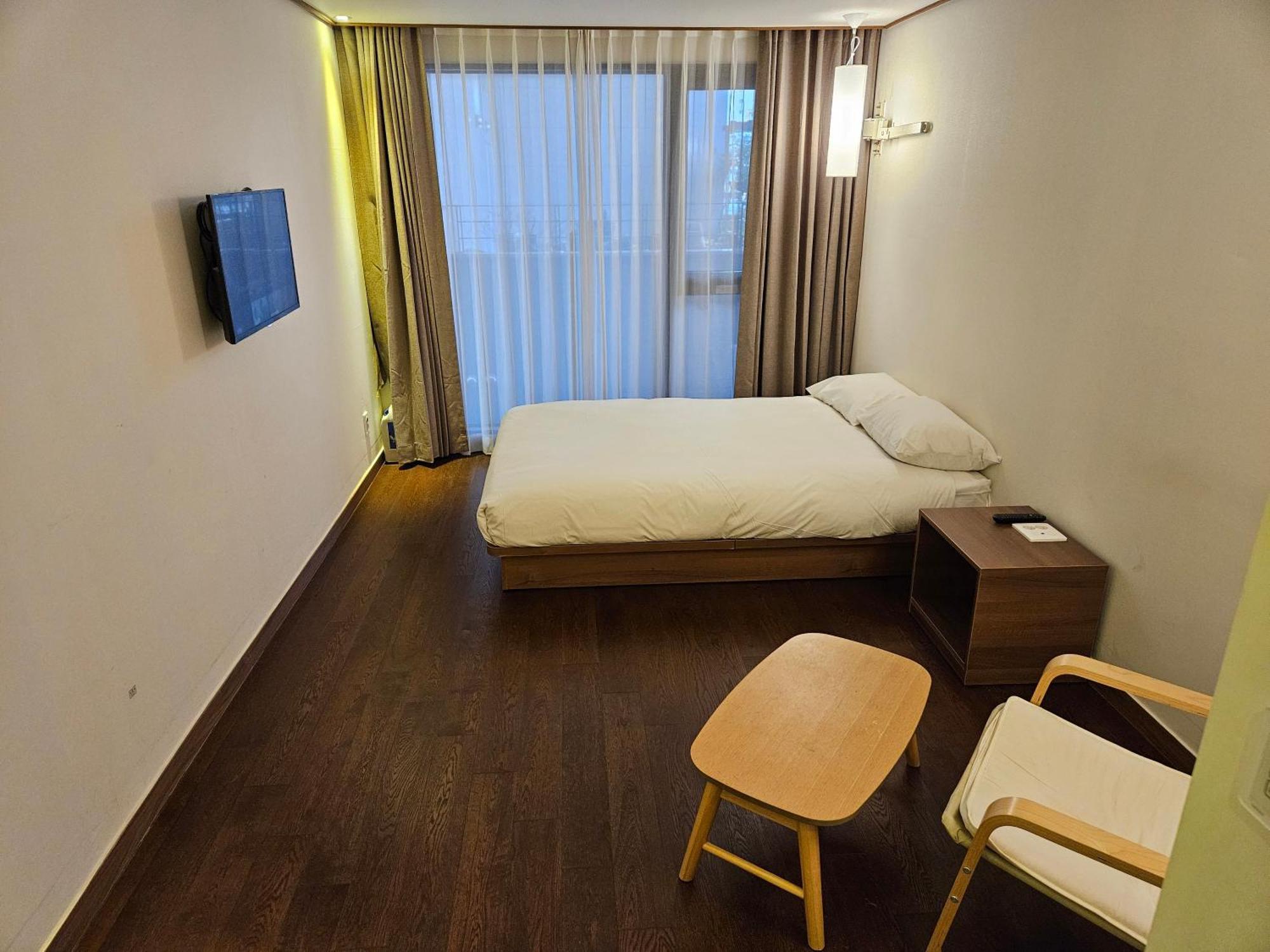 ทามาระ เชจู Hotel ซอกวีโพ ภายนอก รูปภาพ