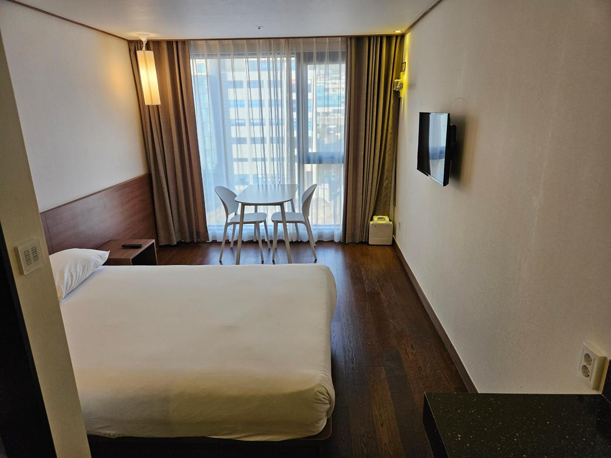 ทามาระ เชจู Hotel ซอกวีโพ ภายนอก รูปภาพ