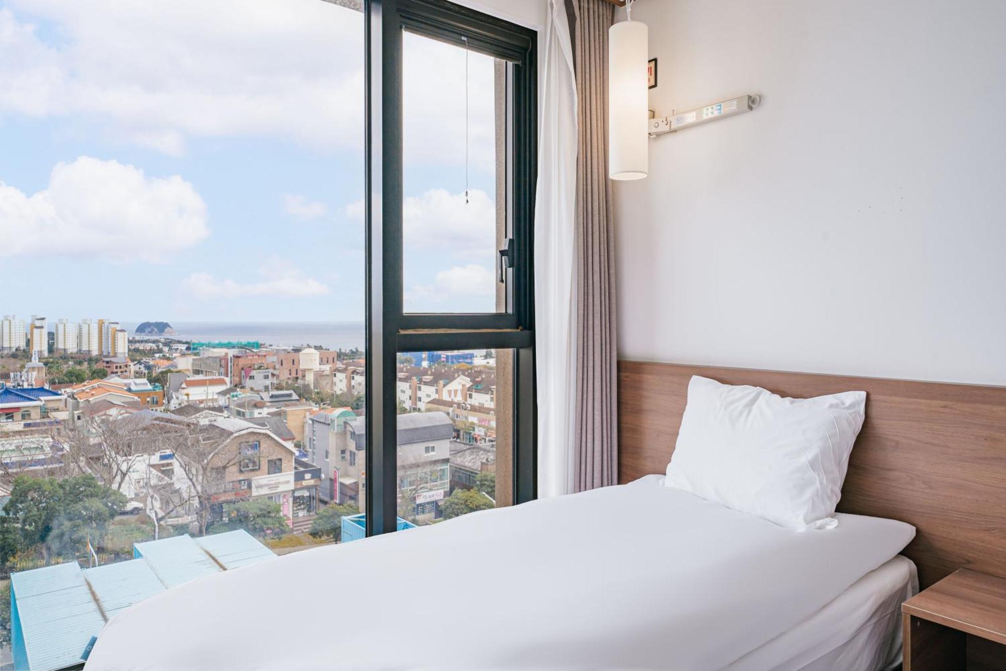 ทามาระ เชจู Hotel ซอกวีโพ ภายนอก รูปภาพ